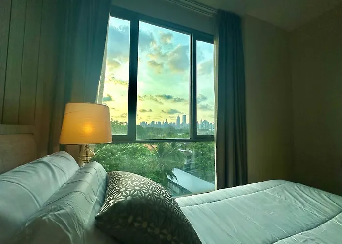 아파트 Elegant & Rise 2 Bedrooms 방콕