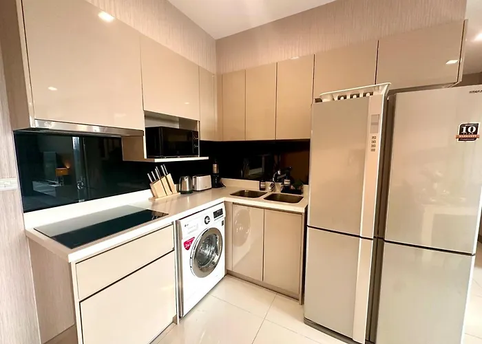 Elegant & Rise 2 Bedrooms 아파트 방콕