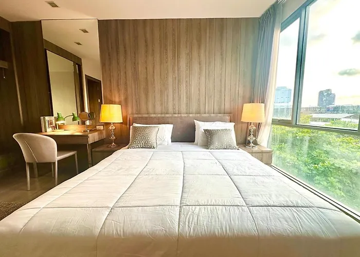 Elegant & Rise 2 Bedrooms *