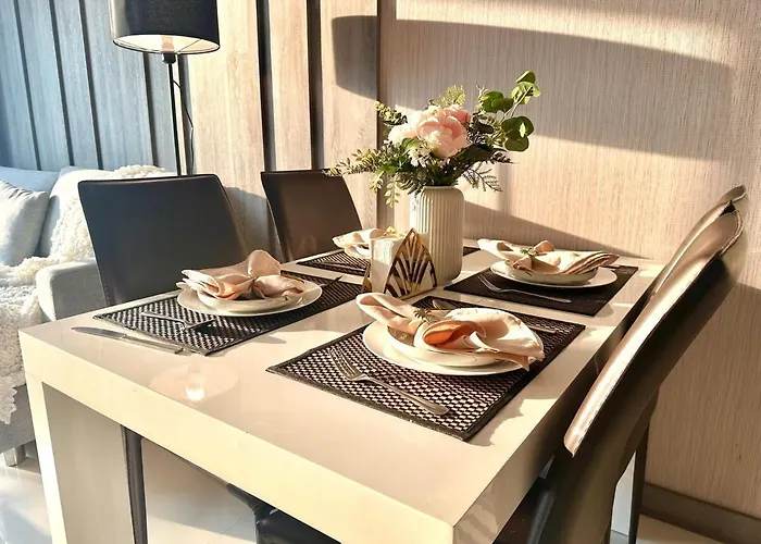 Elegant & Rise 2 Bedrooms 아파트 방콕