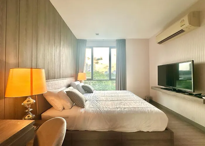 아파트 Elegant & Rise 2 Bedrooms 방콕